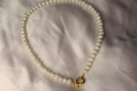 Round Front Pearl necklace