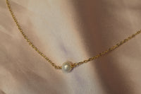 Simple Pearl Necklace